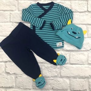 Carter’s “Wild About Mommy” Matching Set